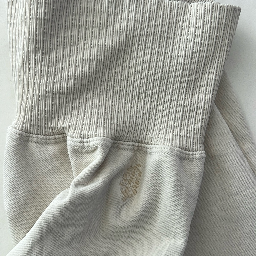 FP Movement X The Class Seamless Leggings in Turtle Dove XS/S - Picture 7 of 8